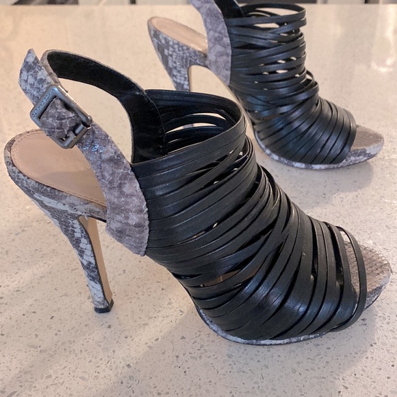Vince Camuto strappy snakeskin heels - Picture 4 of 16
